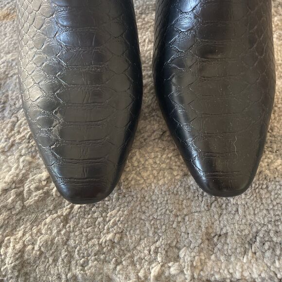Express Black Faux Croc Print Heeled Booties Boot Shoes Womens Size 6 Christmas - Picture 4 of 8